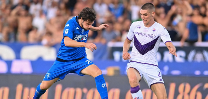 库里达到了 库里达到了